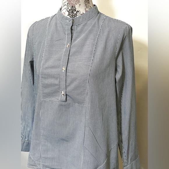 RO & DE Gray and‎ white micro striped tab collar top size XS. - Picture 4 of 11